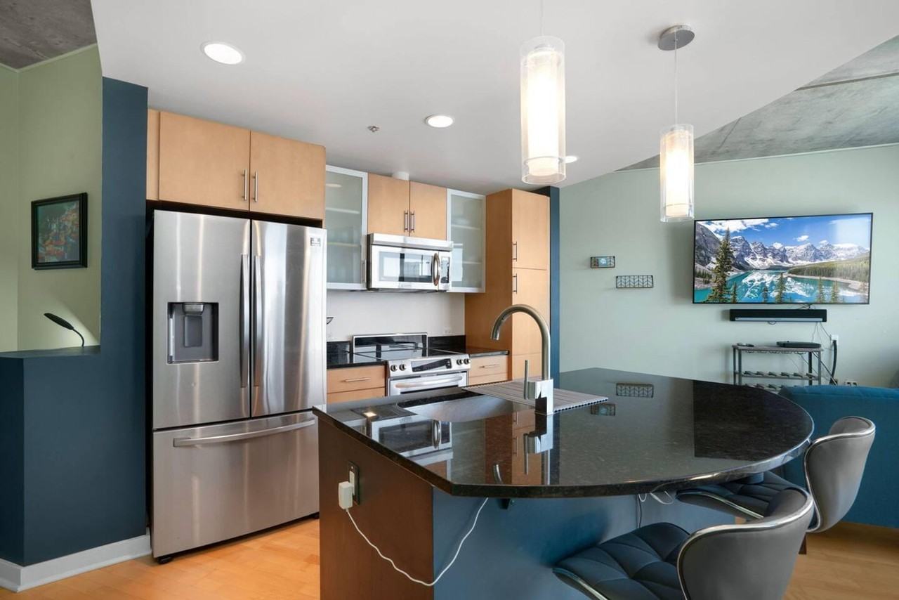 1511 Champa St #1013125P - Photo 6 of 10