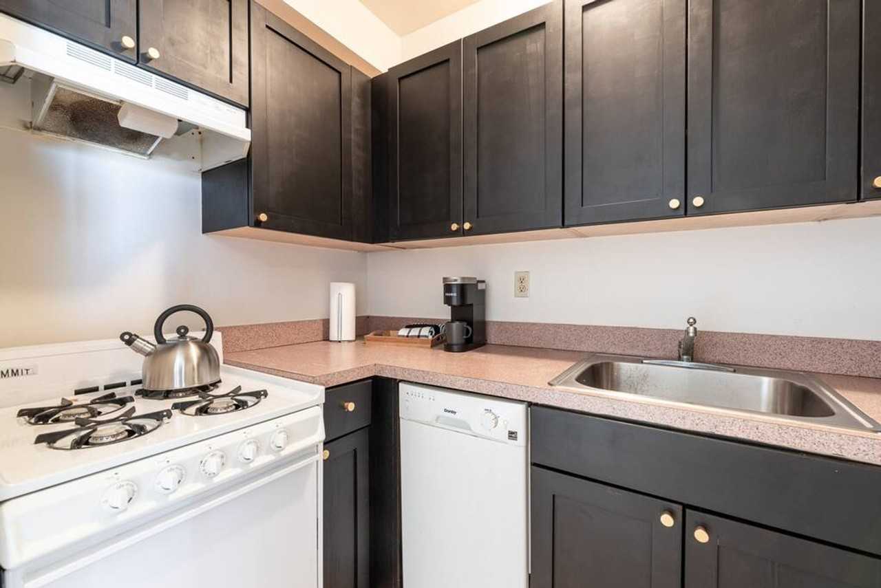 115 E 102nd St #1013672P - Photo 3 of 14