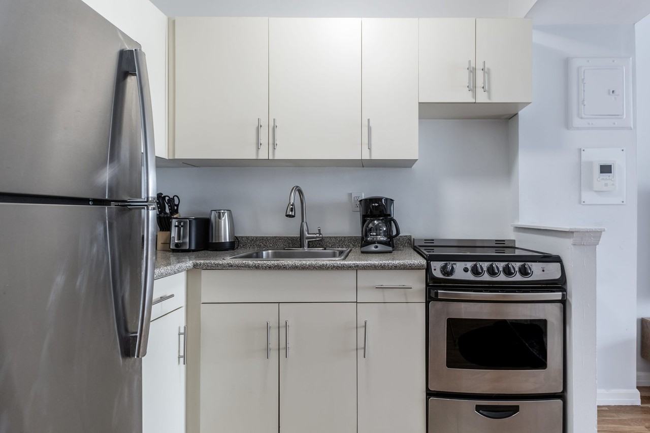417 E 83rd St #1013716P - Photo 7 of 11