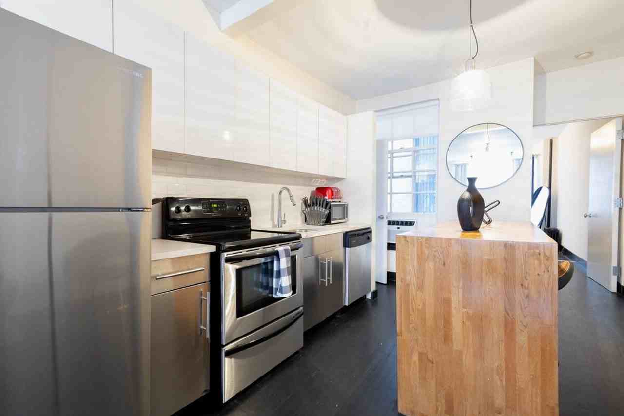 112 East 10th Street #1021937P - Photo 4 of 14