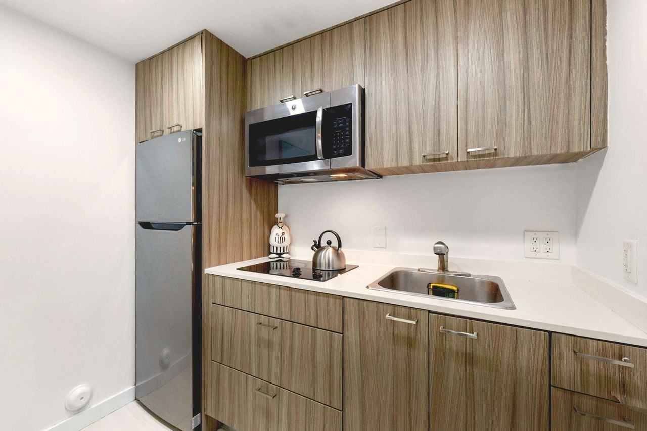 1419 West Ave #1022622P - Photo 2 of 19