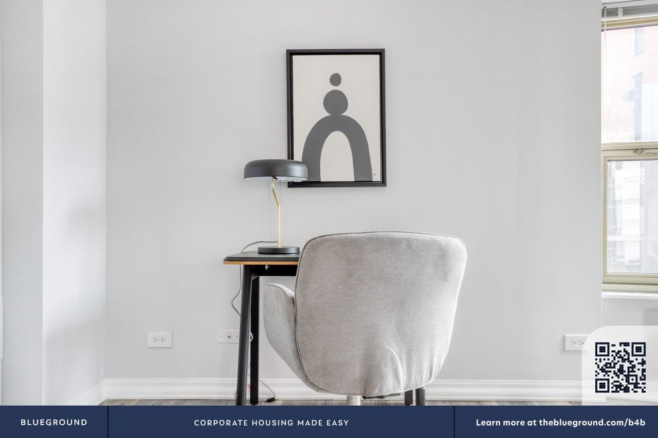 8 West Chestnut Street - Photo 5 of 21