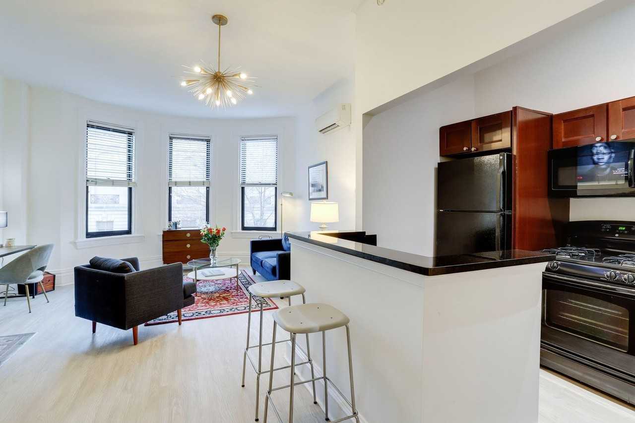18th Street Northwest 1701 - Photo 7 of 40
