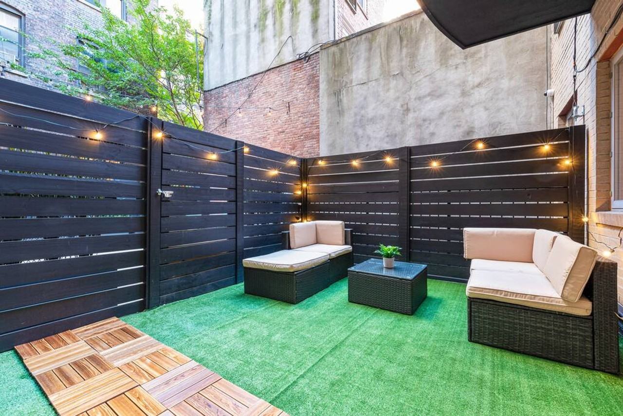 209 West 20th Street - Photo 3 of 34