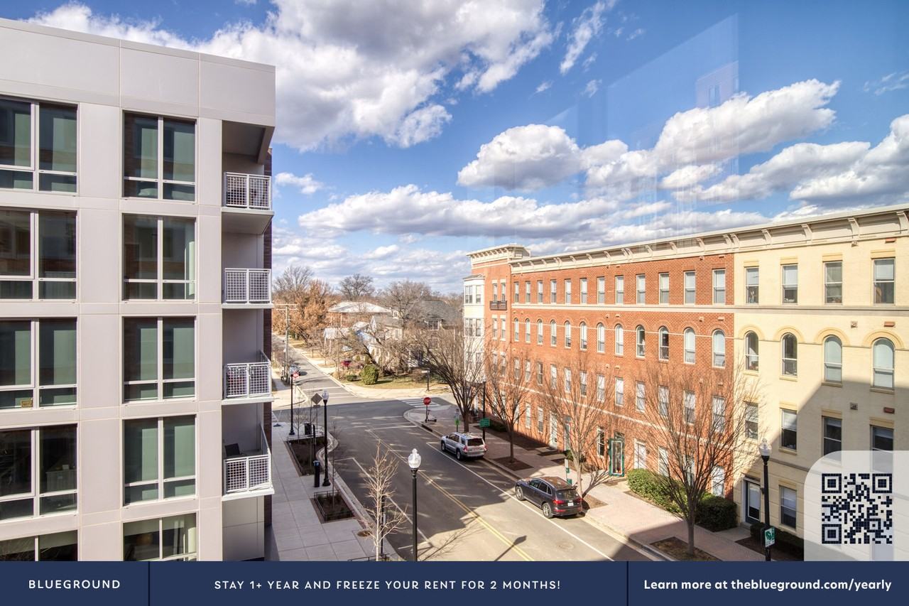 1122 North Hudson Street - Photo 7 of 44