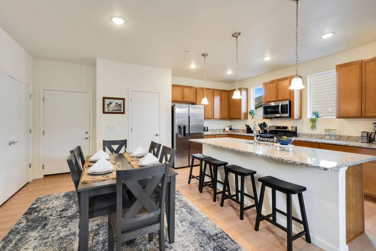 6863 Enterprise Dr #1013098P - Photo 4 of 21