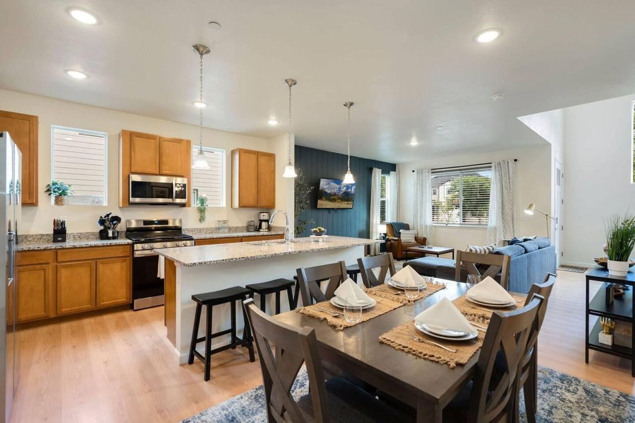 6863 Enterprise Dr #1013098P - Photo 5 of 21