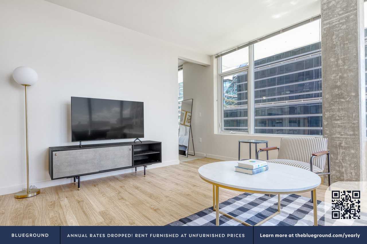 11011 Northeast 9th Street - Photo 4 of 35