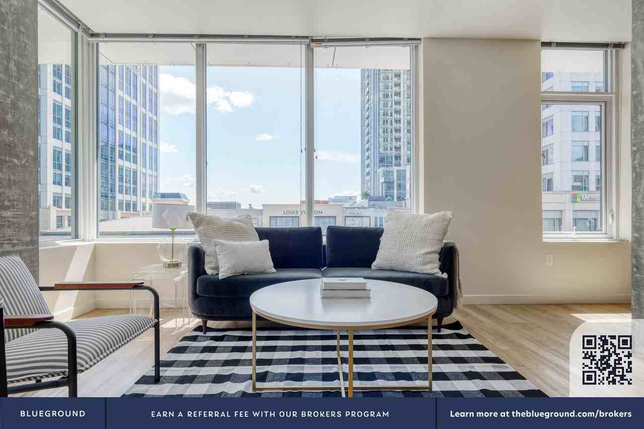 11011 Northeast 9th Street - Photo 5 of 35