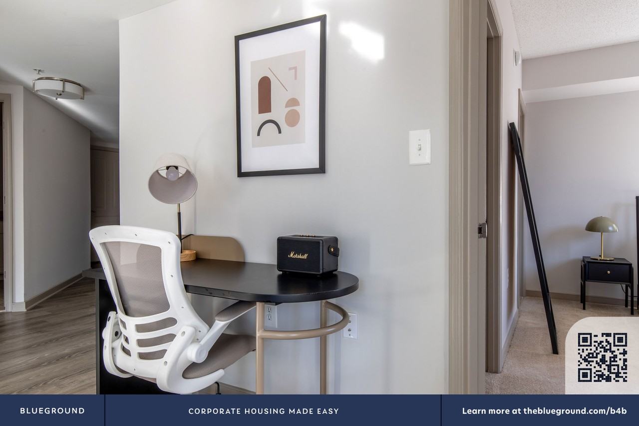 7707 Wisconsin Avenue - Photo 5 of 36