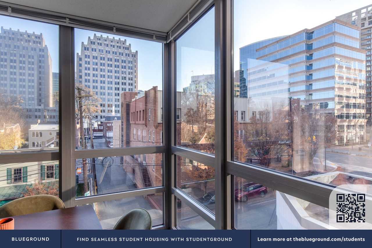 7707 Wisconsin Avenue - Photo 6 of 36