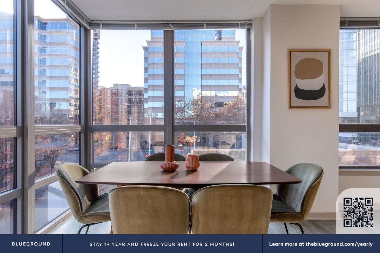 7707 Wisconsin Avenue - Photo 7 of 36