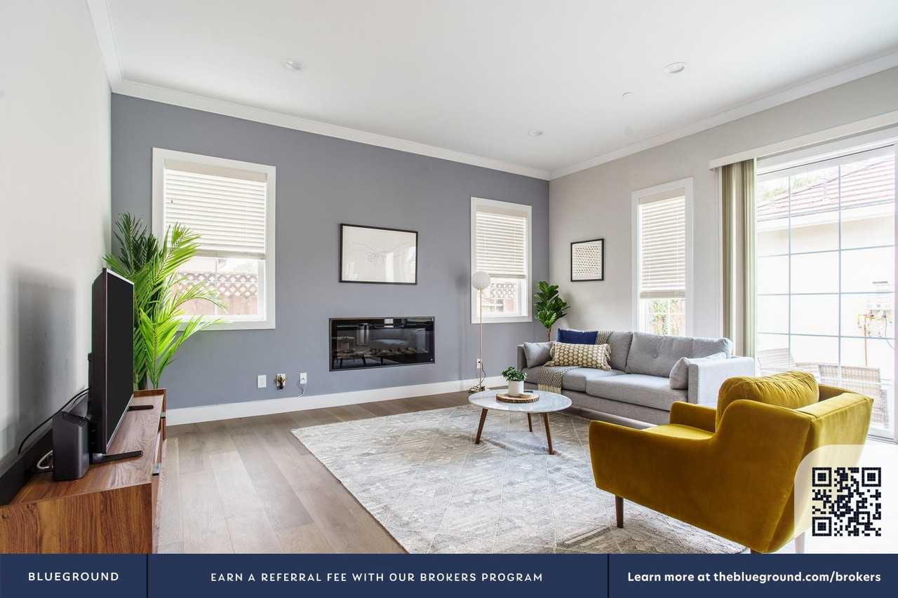 263 East Hedding Street - Photo 4 of 32