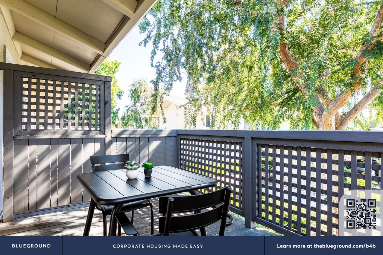 10870 North Stelling Road - Photo 5 of 42