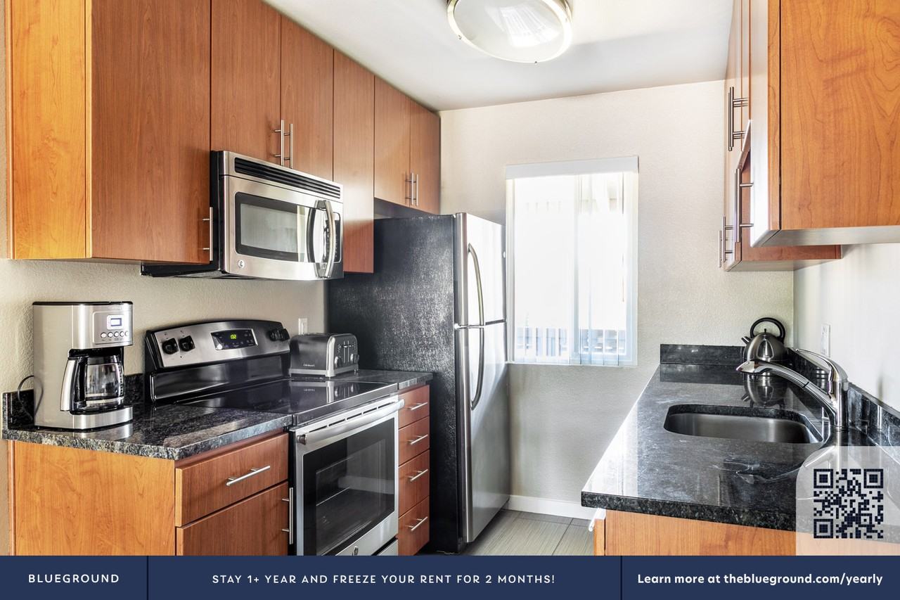 10870 North Stelling Road - Photo 7 of 42