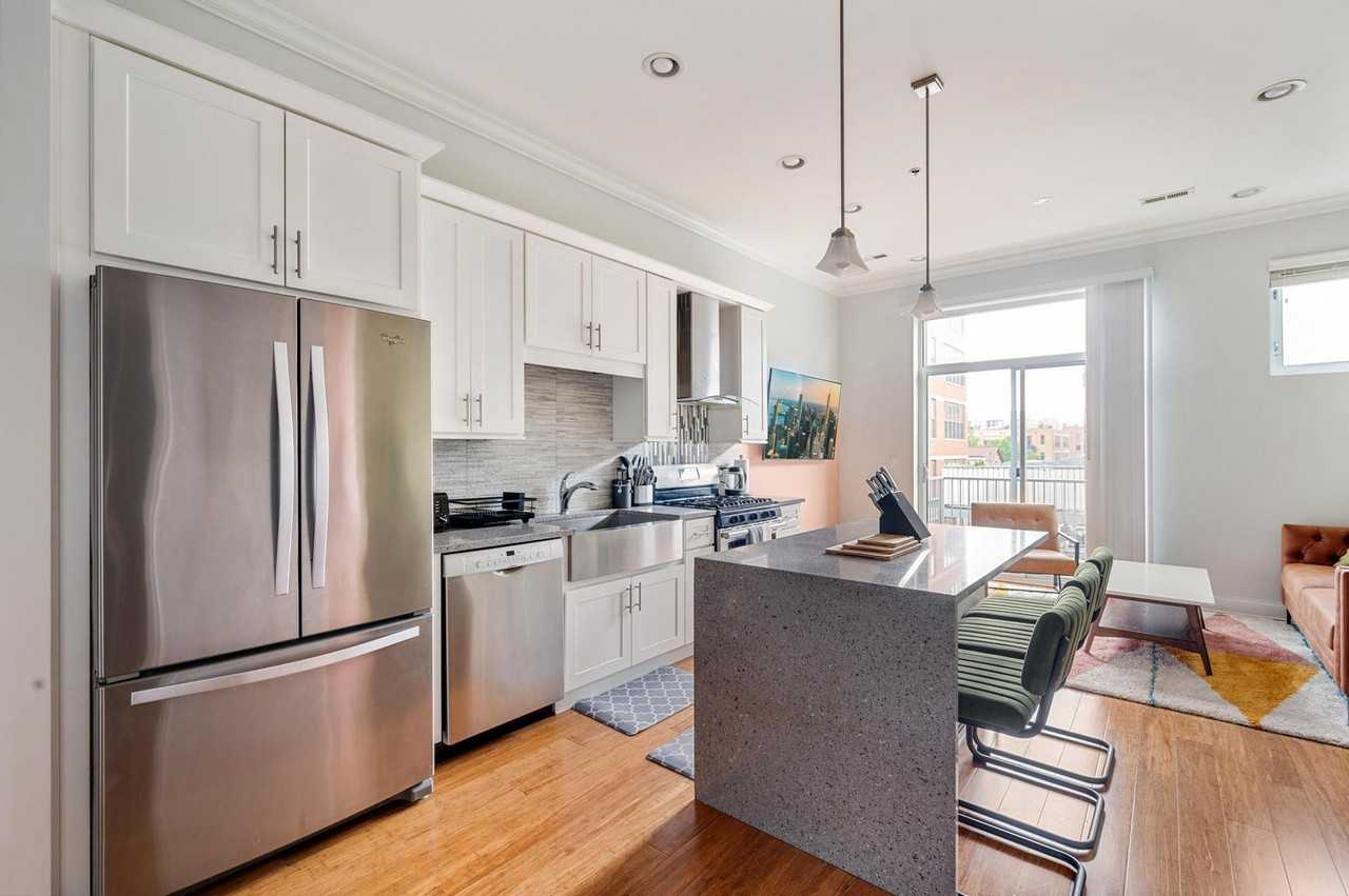 1243 W Madison St #1026687P - Photo 4 of 13