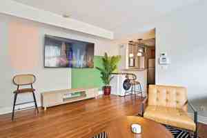 featured image of 3437 N Lakewood Ave