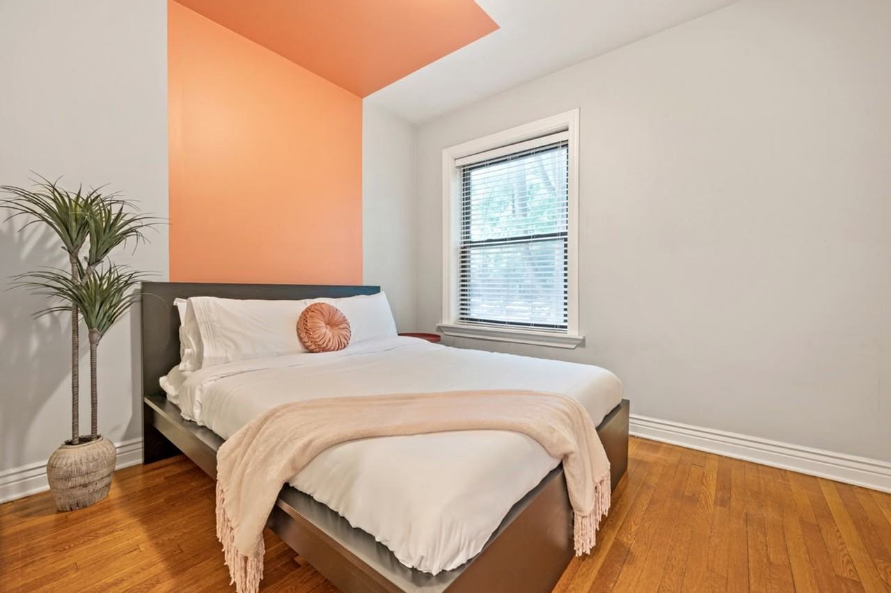 3437 N Lakewood Ave #1026693P - Photo 6 of 8