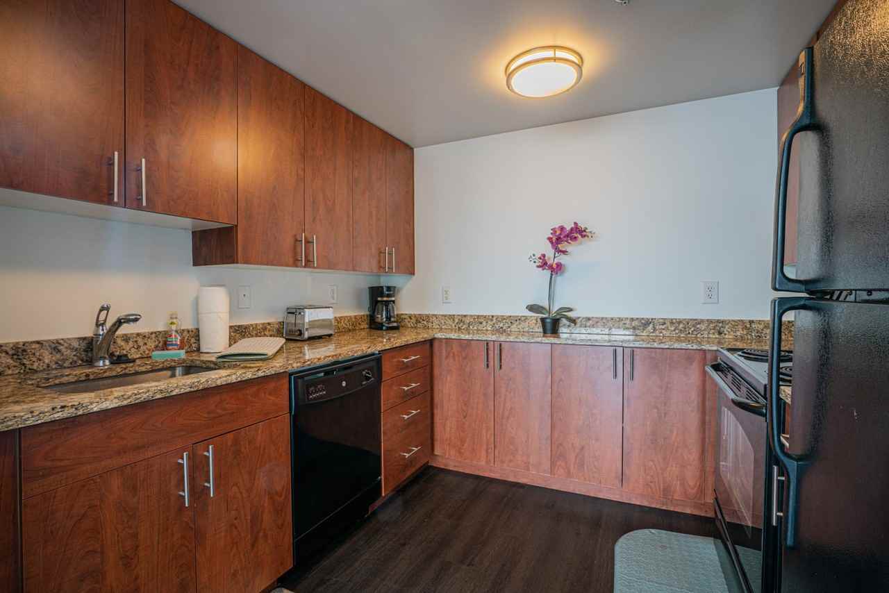 511 W Pratt St #1013809P - Photo 7 of 33