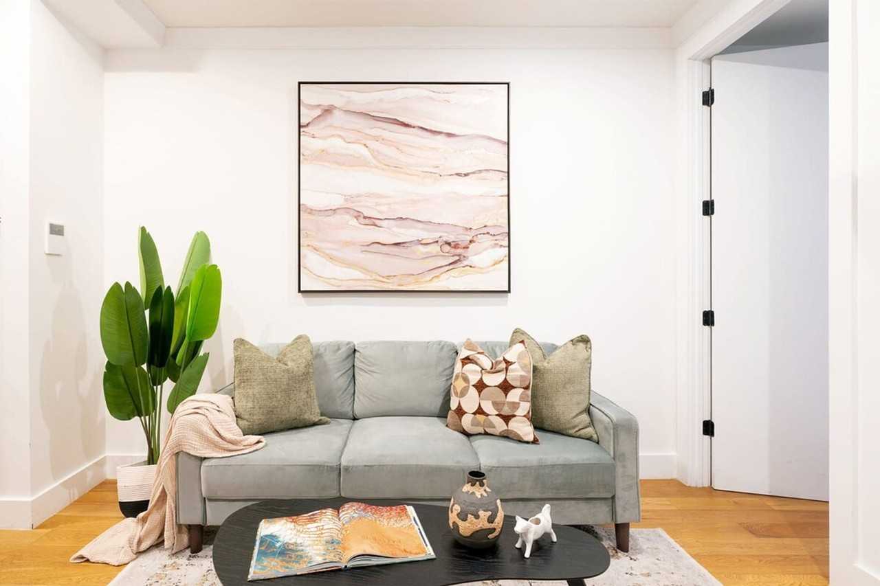 411 E 68th St #1021976P - Photo 3 of 19