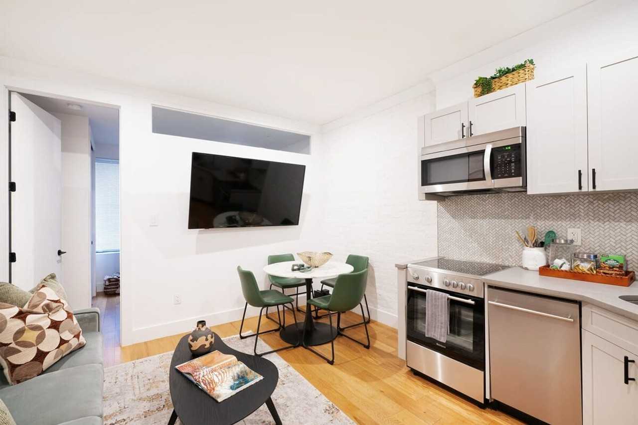 411 E 68th St #1021976P - Photo 7 of 19