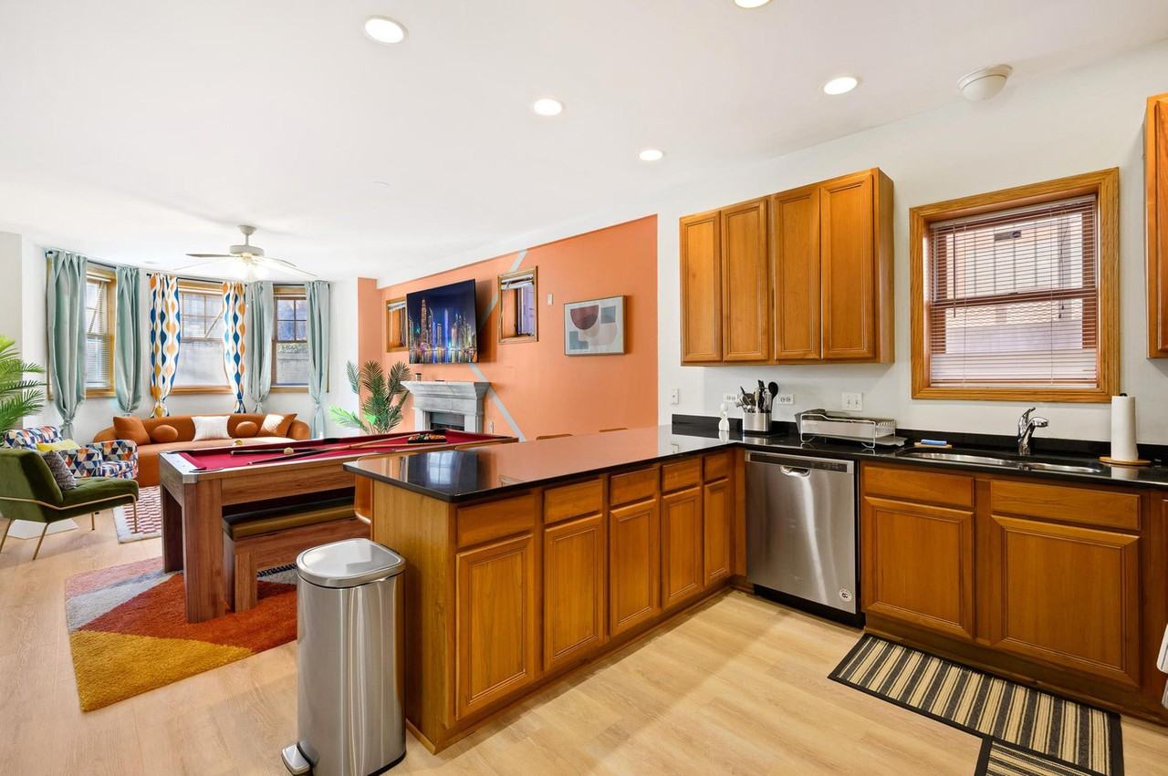 2042 W Pierce Ave #1026695P - Photo 7 of 11