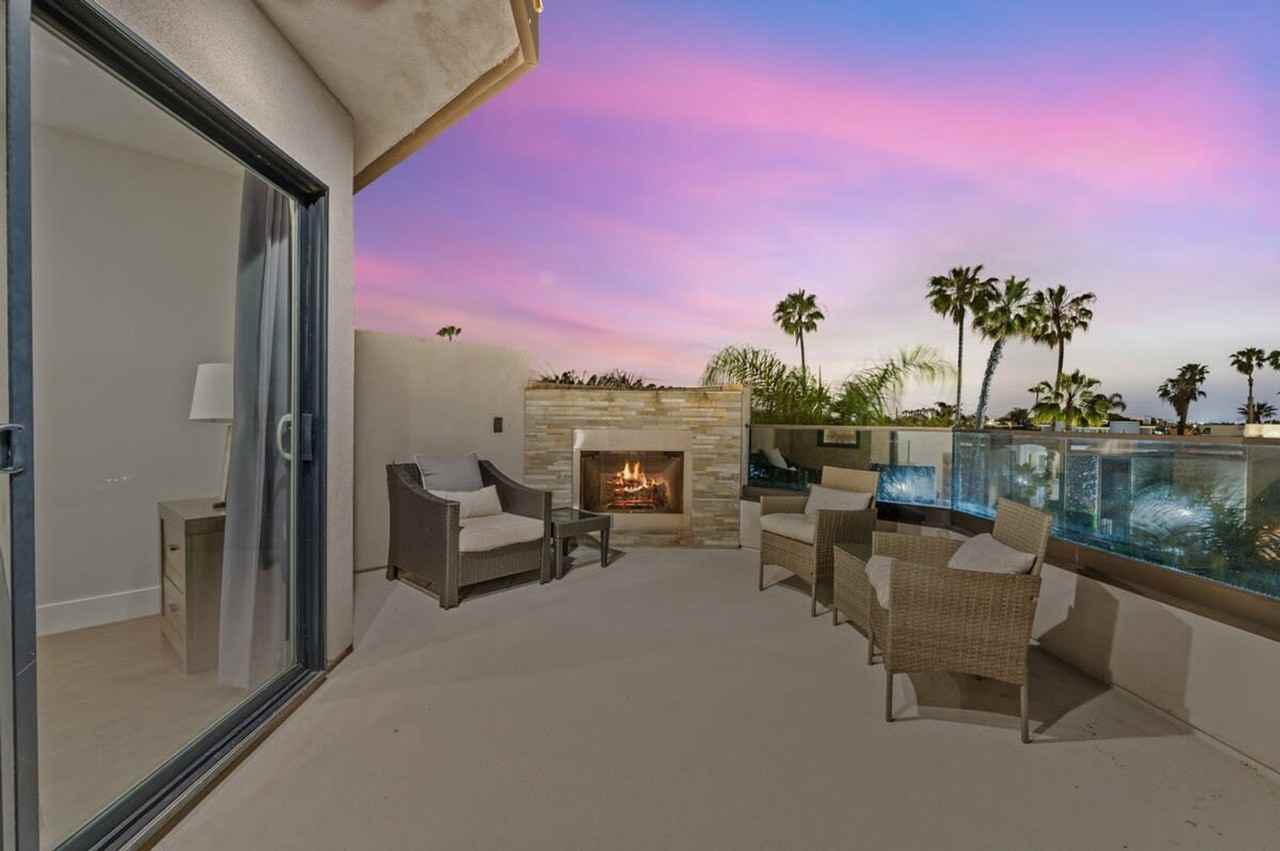 1328 Thomas Ave #1024462P - Photo 3 of 40