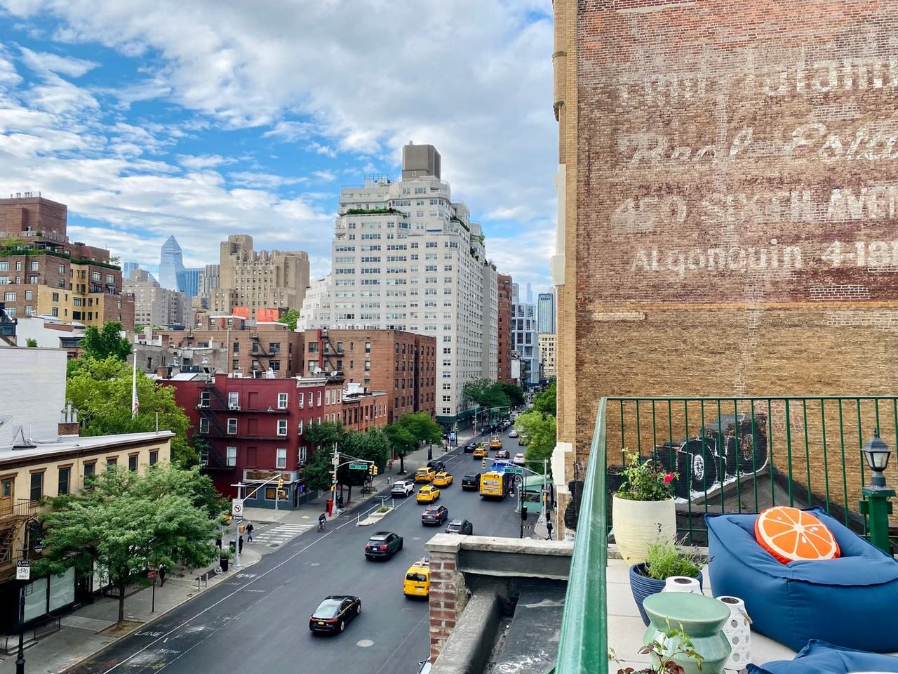 444 6th Avenue - Photo 4 of 43