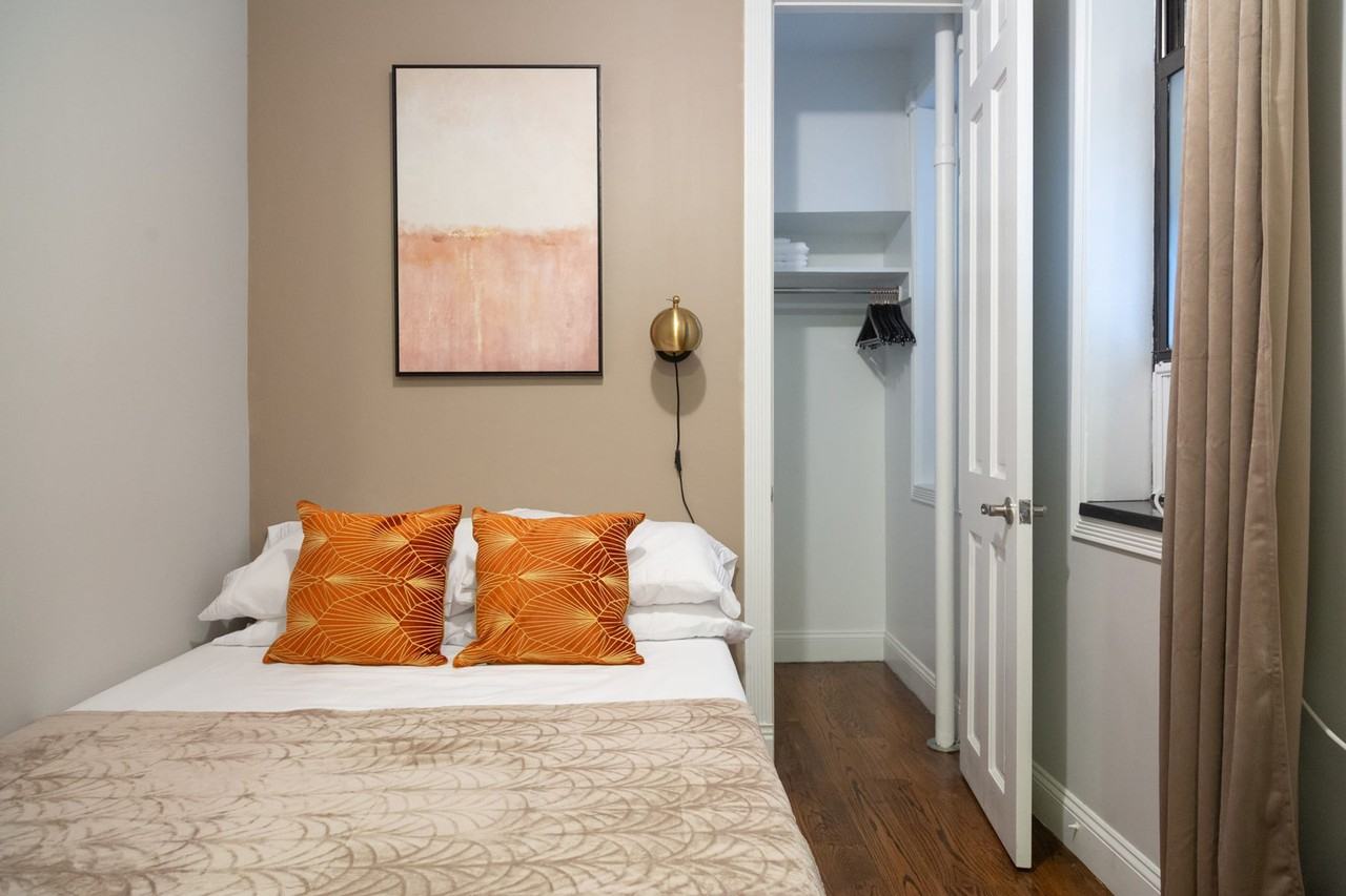 689 10th Ave #1407017P - Photo 6 of 14