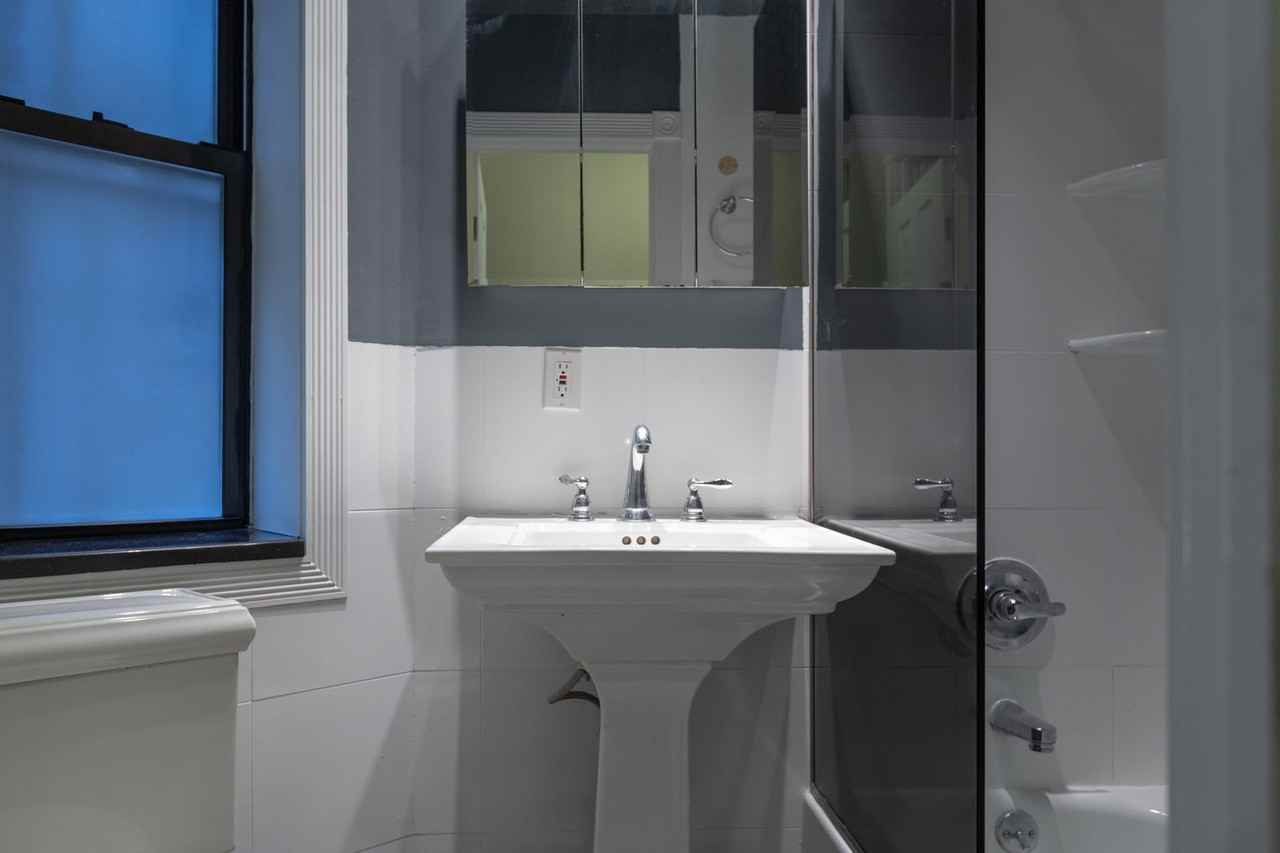 689 10th Ave #1407017P - Photo 7 of 14