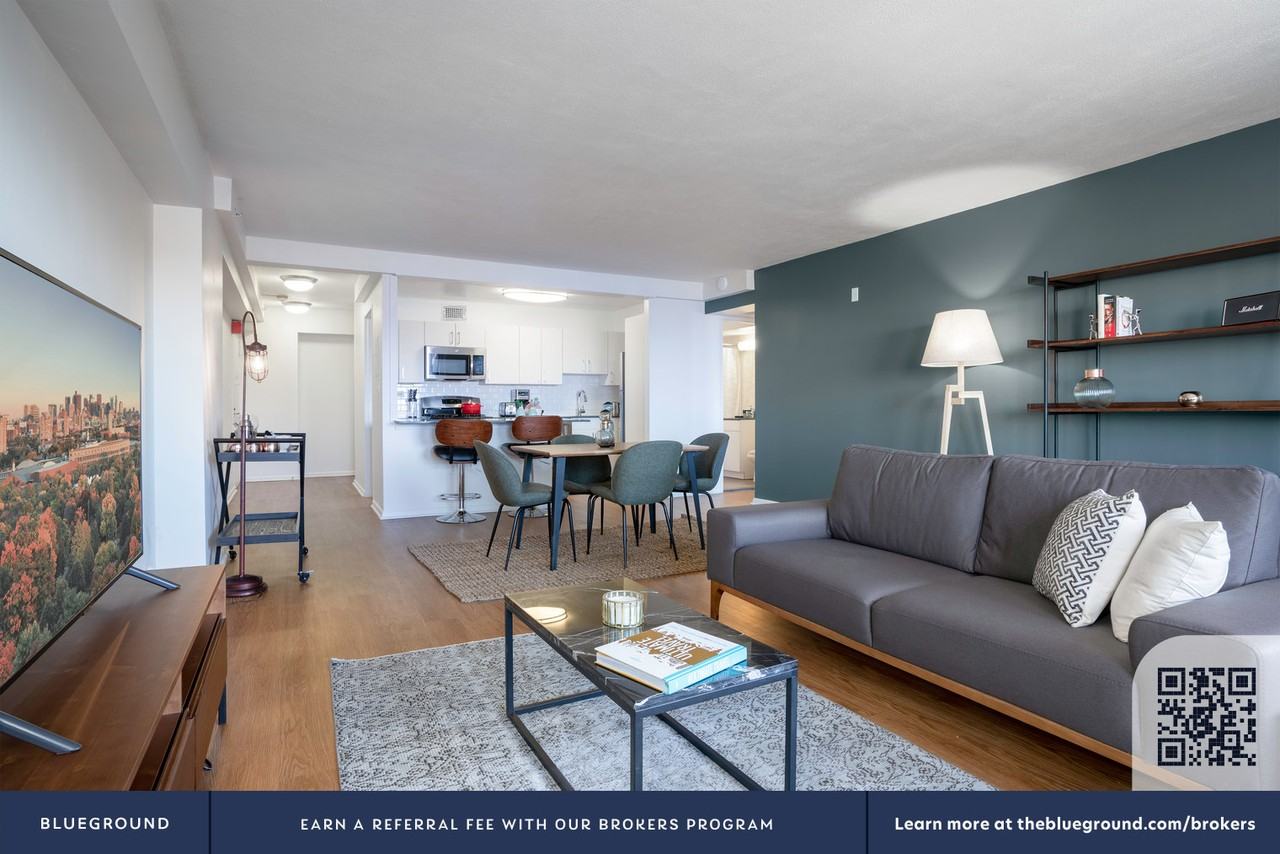 10 Emerson Place - Photo 4 of 28