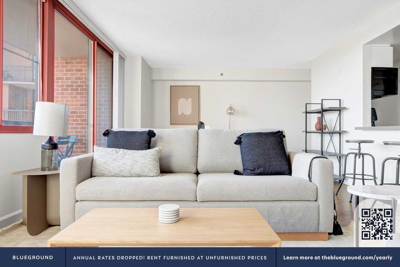 801 15th Street South - Photo 3 of 32