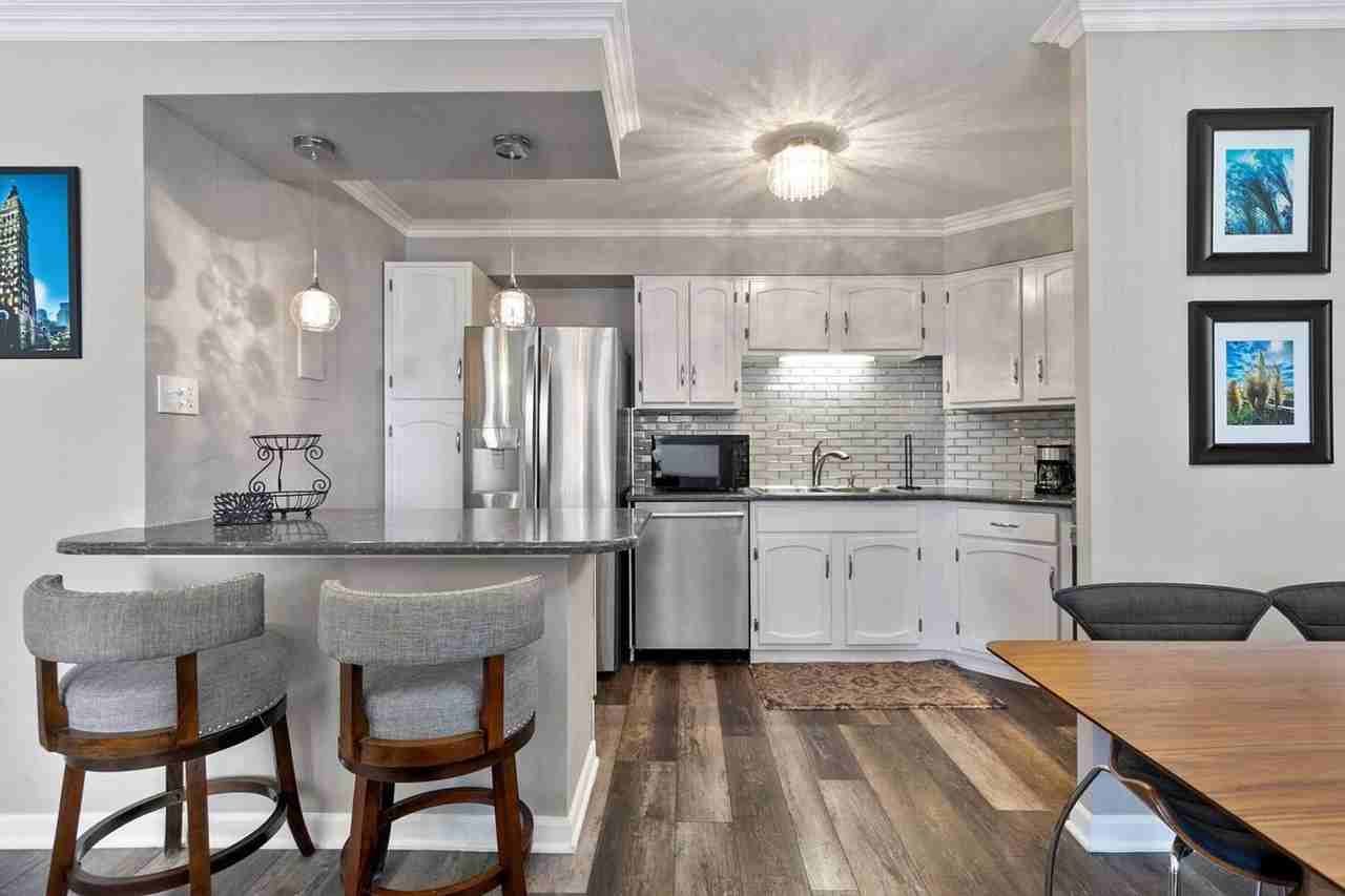 1512 Larimer St #1013112P - Photo 5 of 10