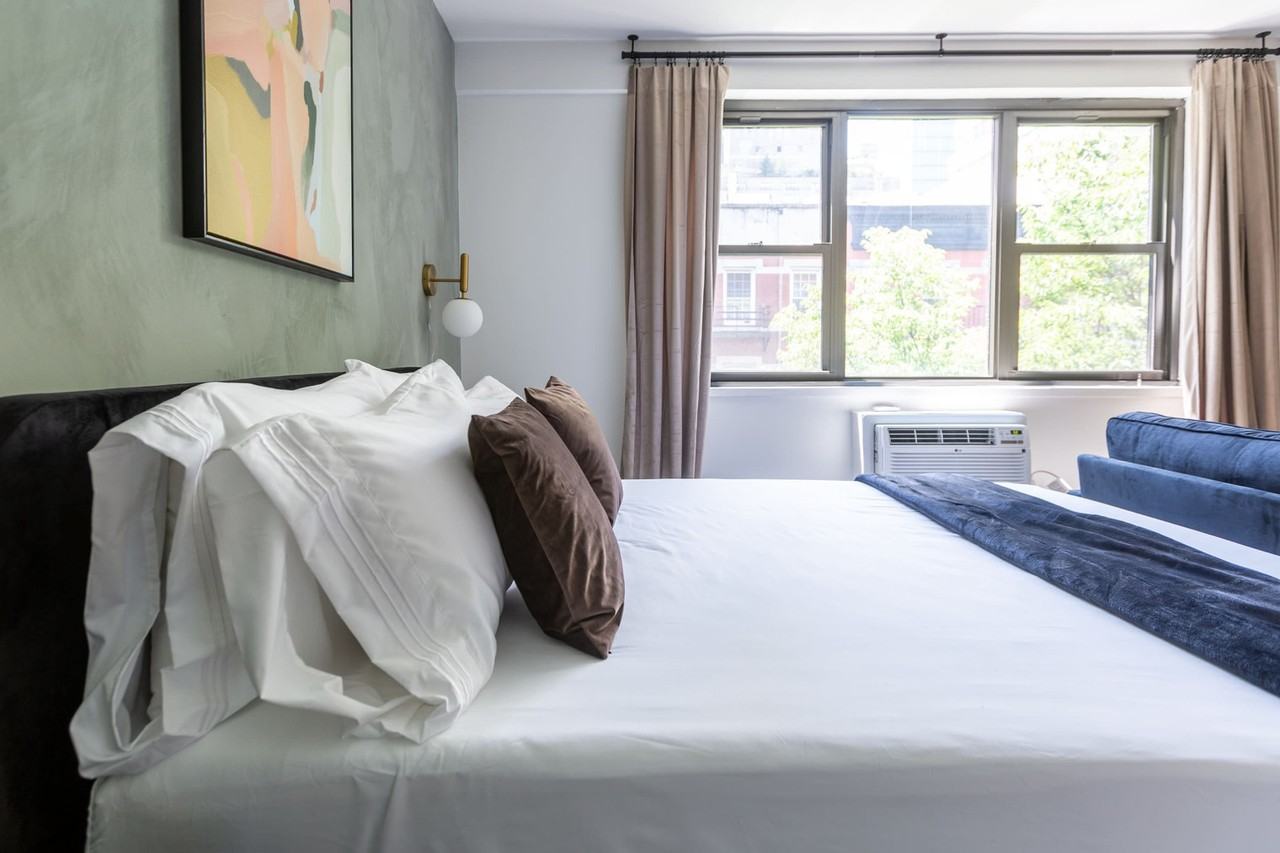 979 3rd Ave #1013710P - Photo 3 of 10