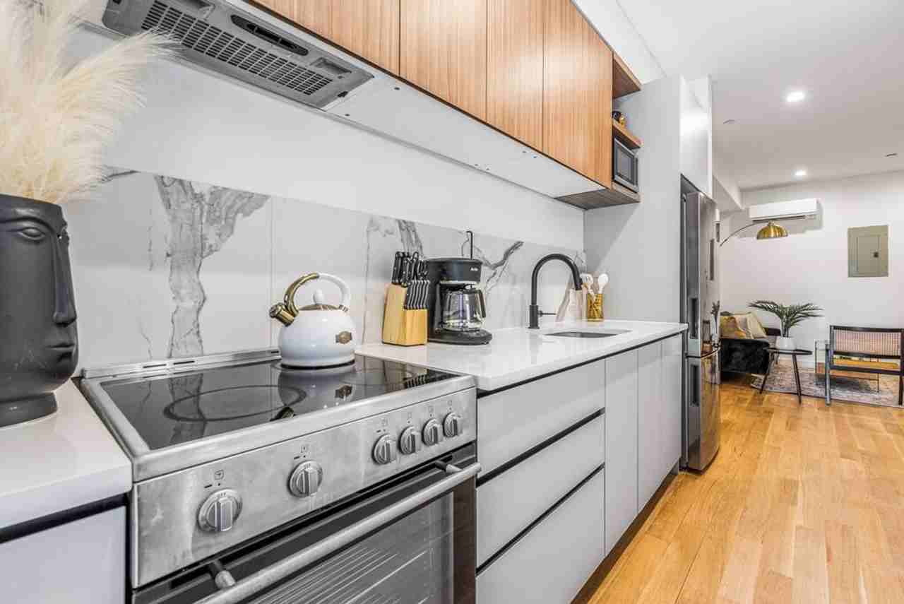 583 Lorimer Street - Photo 2 of 27