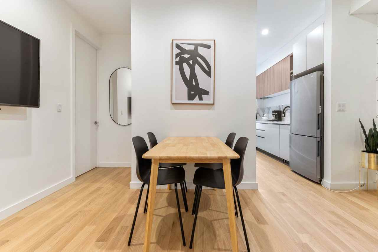 583 Lorimer Street - Photo 5 of 27