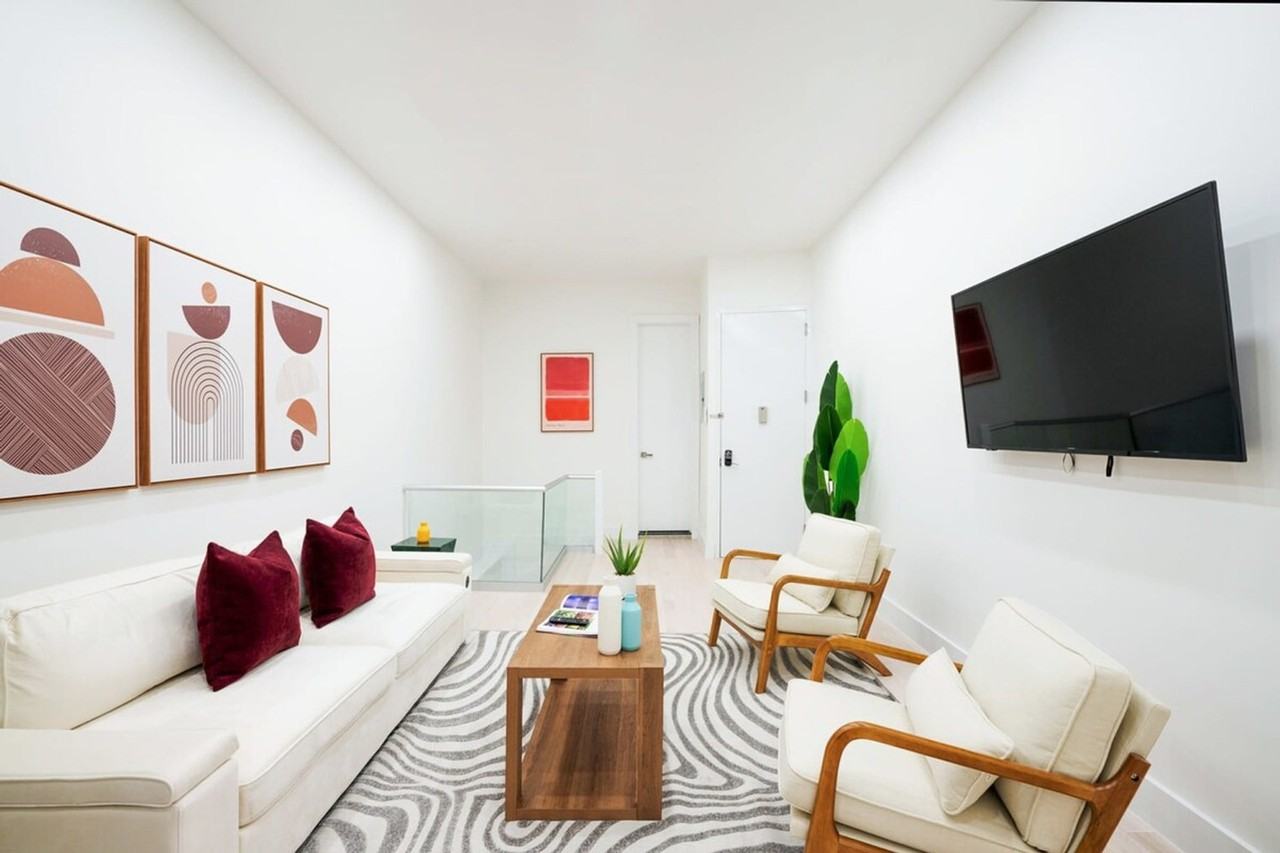 317 East 78th Street - Photo 3 of 35