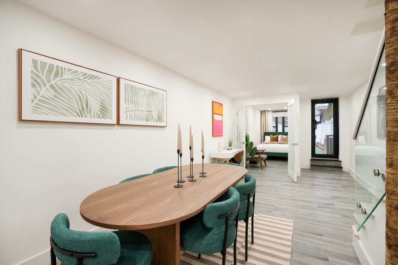 317 East 78th Street - Photo 6 of 35