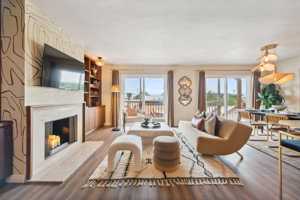 featured image of 5639 La Jolla Blvd