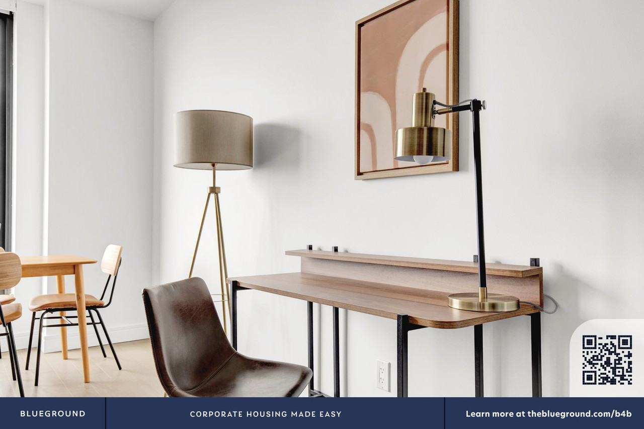 27-19 44th Drive - Photo 5 of 55