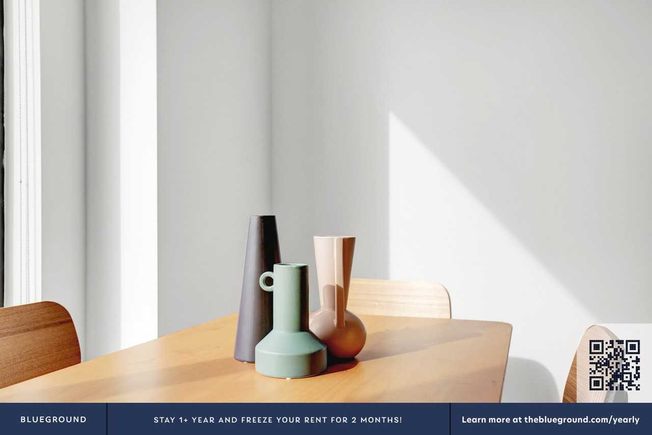 27-19 44th Drive - Photo 7 of 55