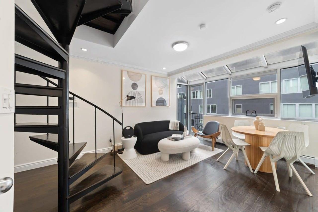 W 19th St #423460P - Photo 2 of 20