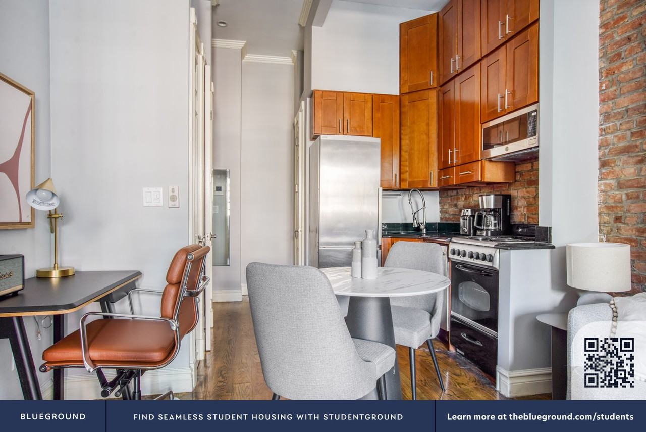 234 West 14th Street - Photo 7 of 19