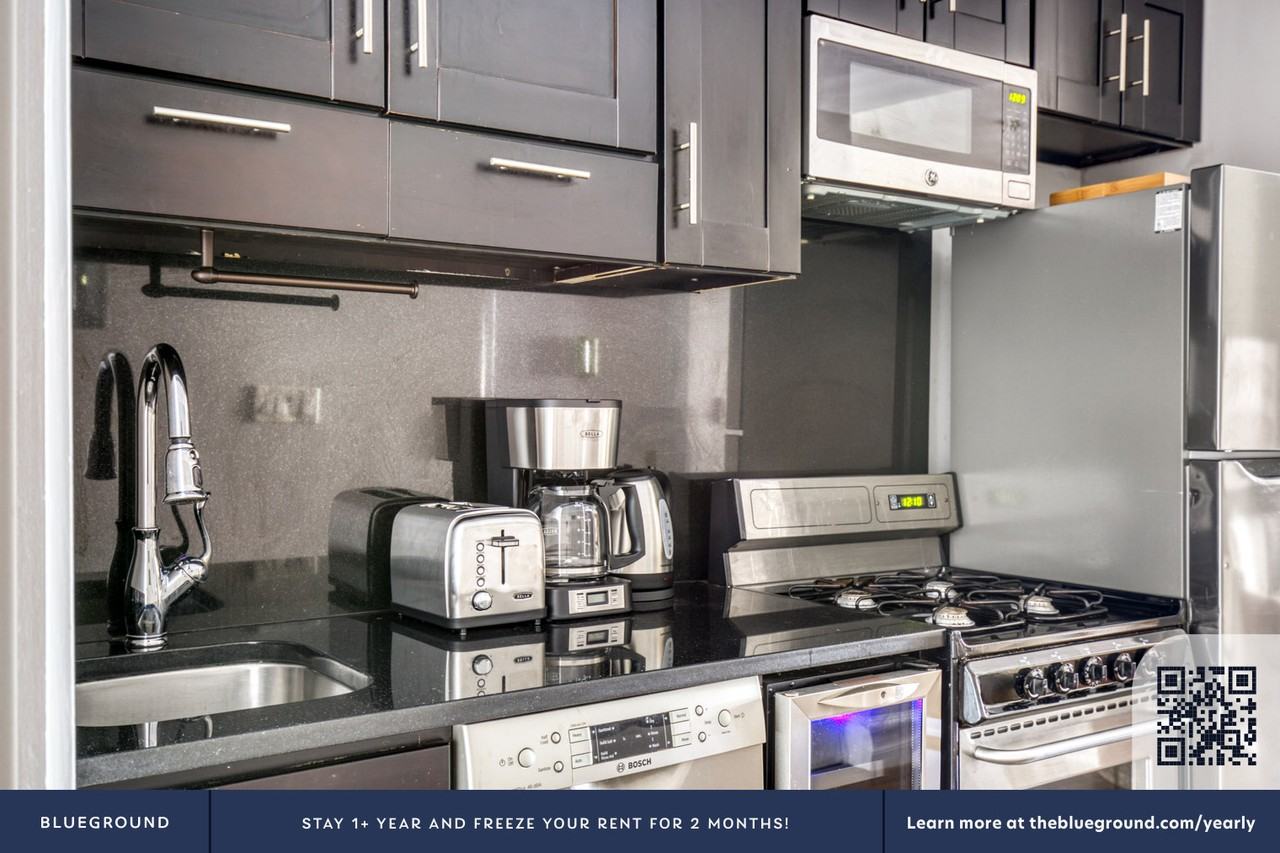 102 E 7th St #954 - Photo 7 of 20