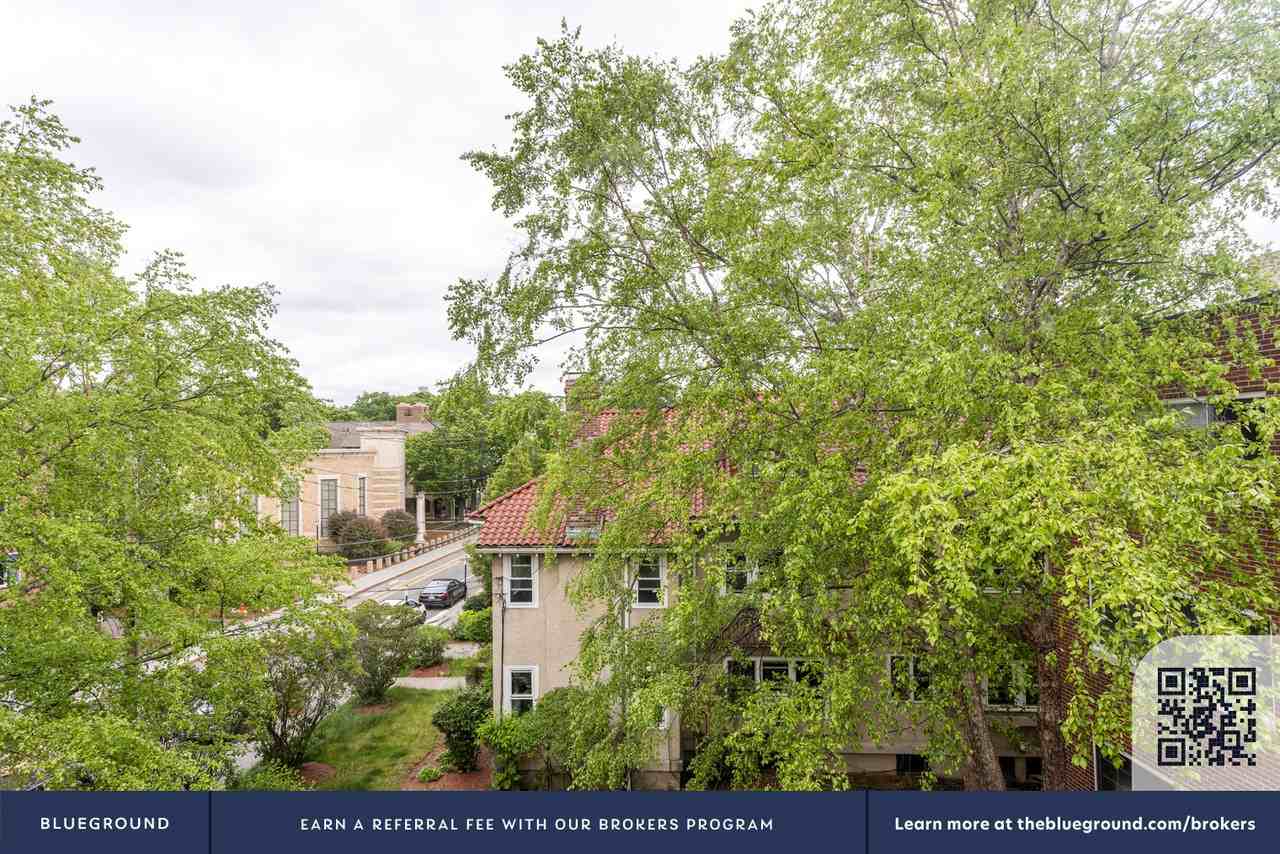 45 Green St #443 - Photo 5 of 17