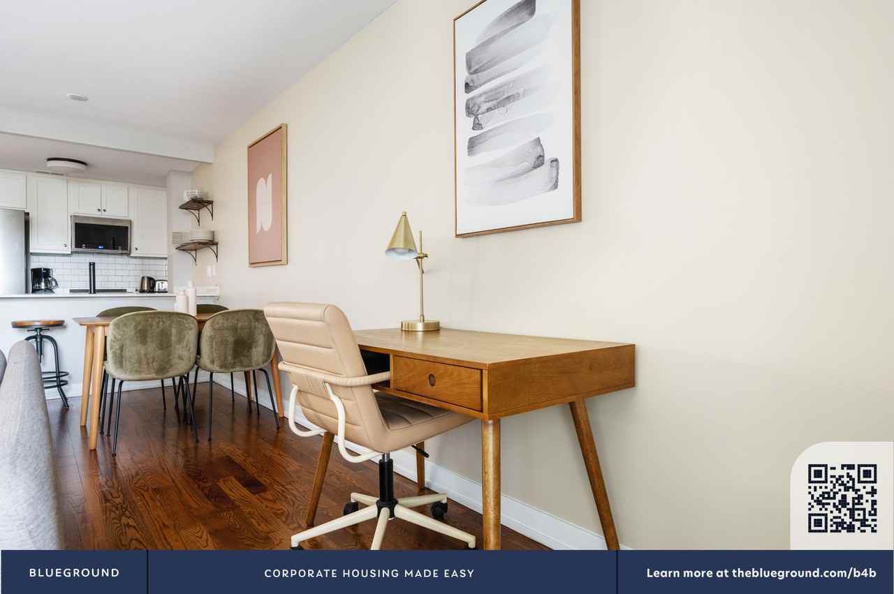 5910 North Sheridan Road - Photo 5 of 25