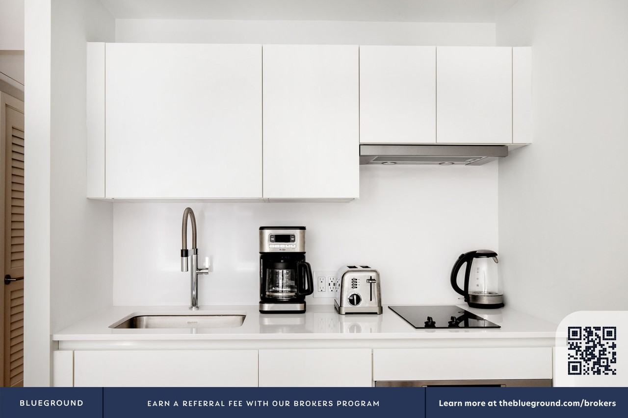 12 Commonwealth Ave #892 - Photo 4 of 17