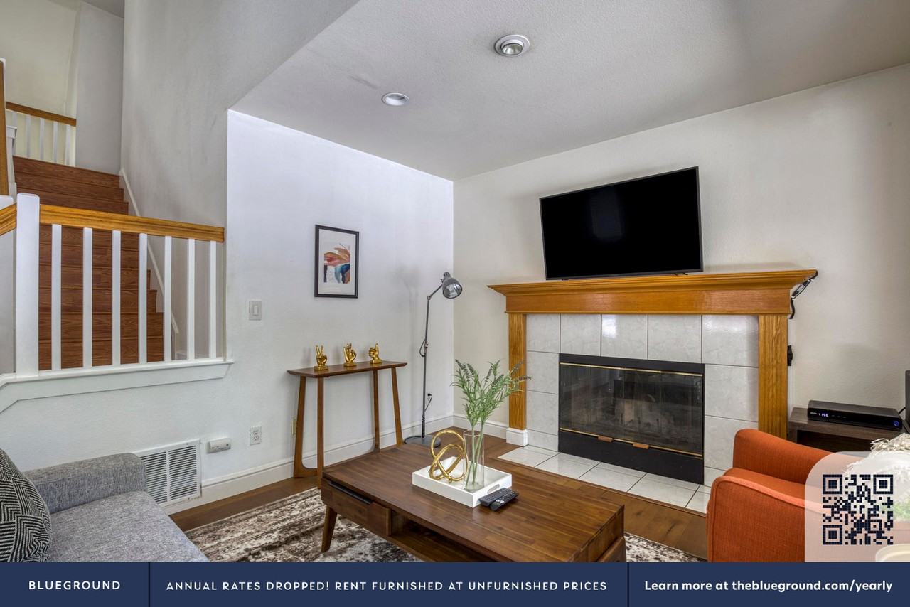 4618 Salina Dr #1620 - Photo 3 of 21