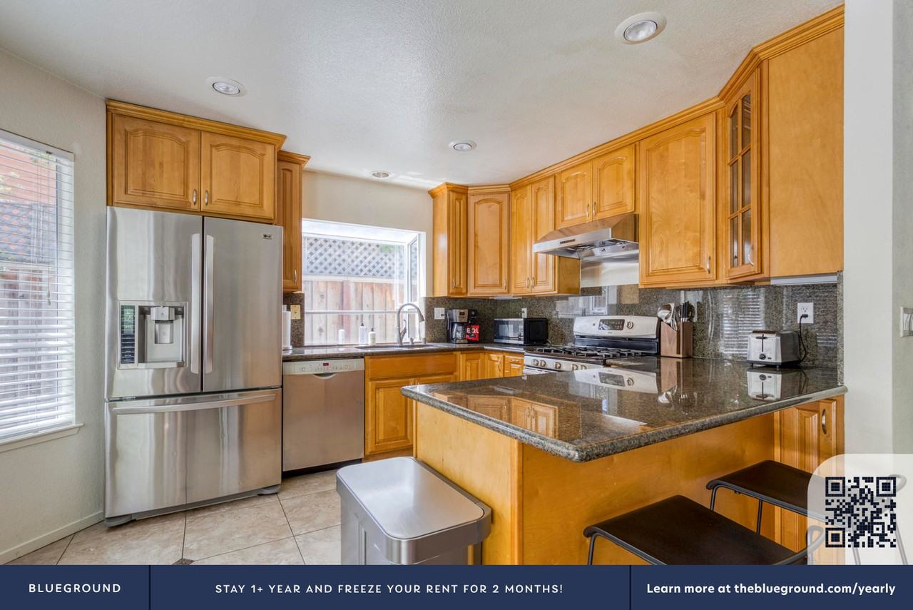 4618 Salina Dr #1620 - Photo 7 of 21