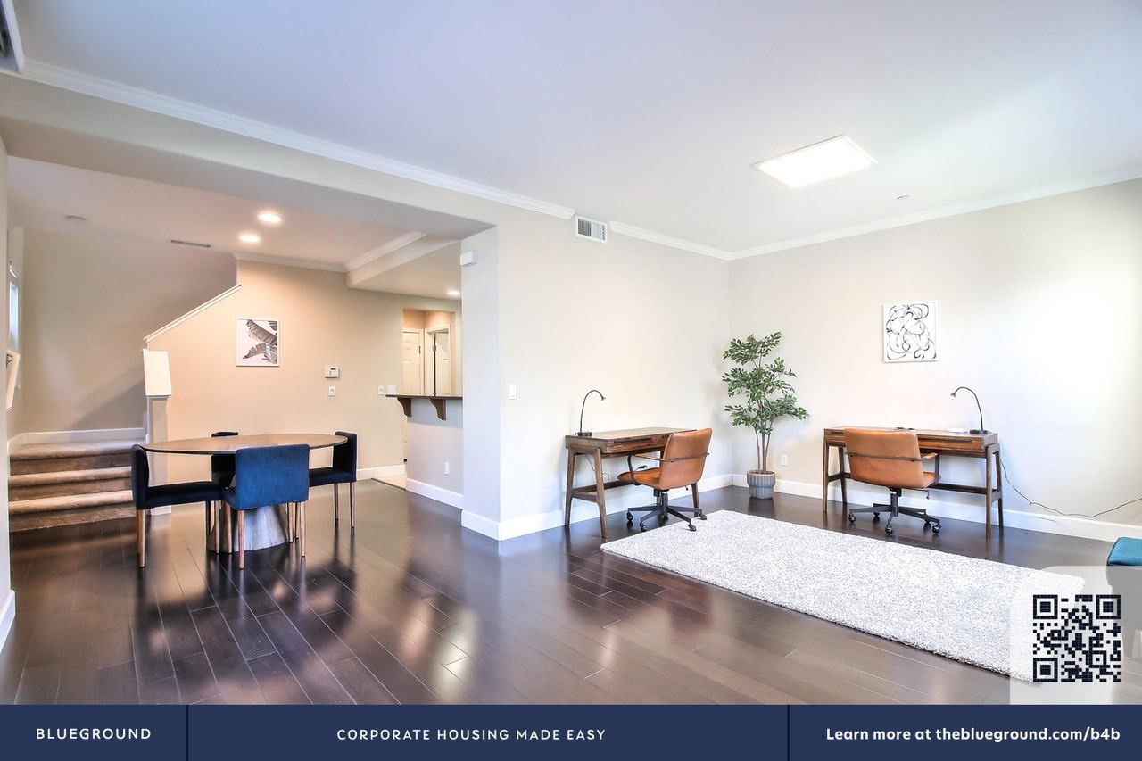 2195 Klassen Way #1539 - Photo 6 of 26